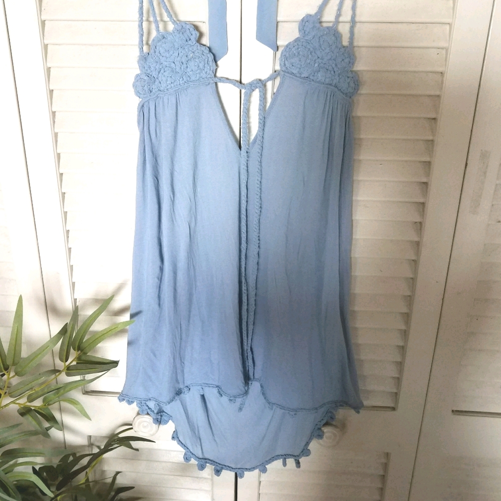 BCBG blue halter top L - Picture 1 of 12